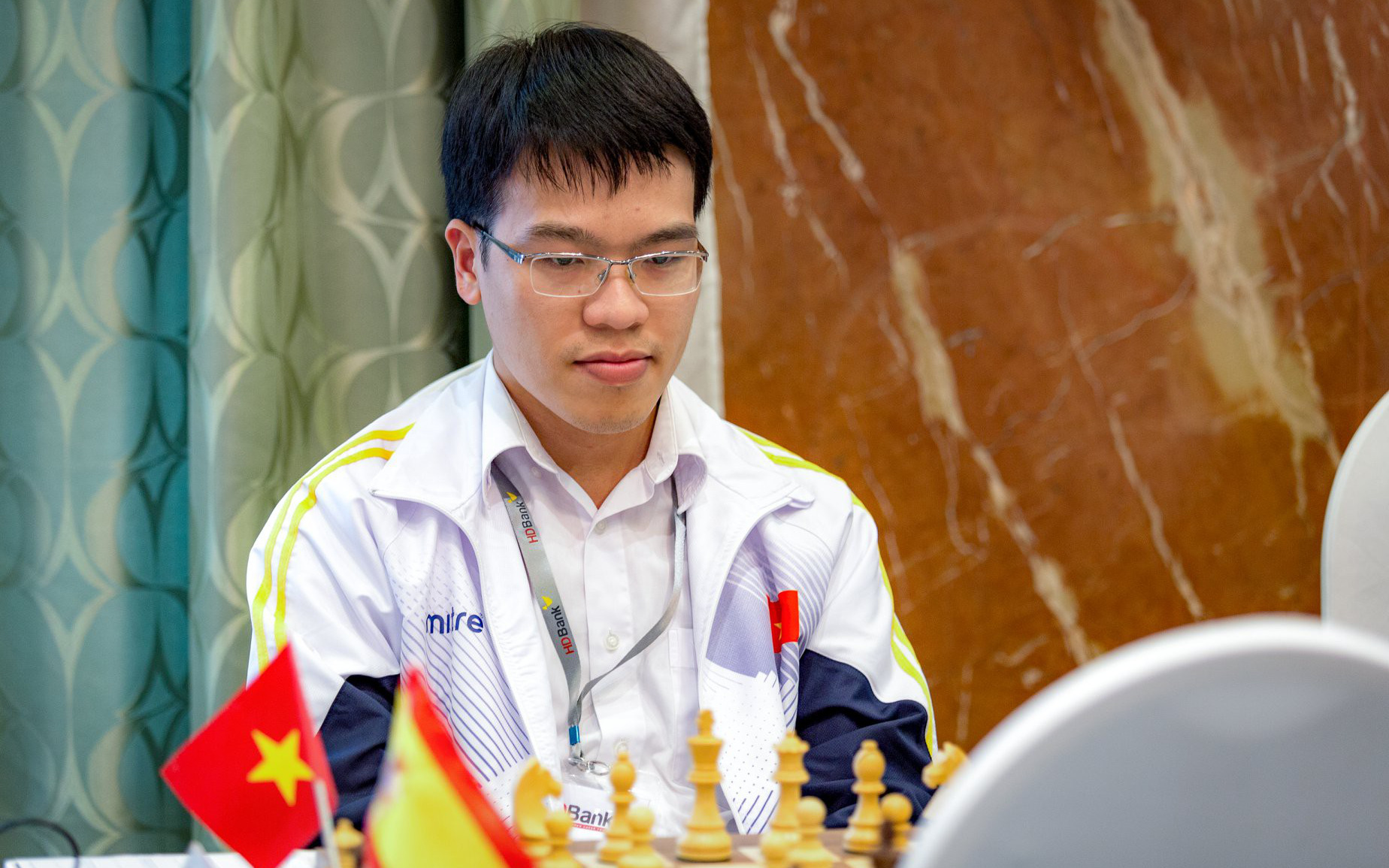 HLV ĐT cờ vua Việt Nam Bùi Vinh: "Magnus Carlsen đã bị tâm lý trước Lê Quang Liêm"