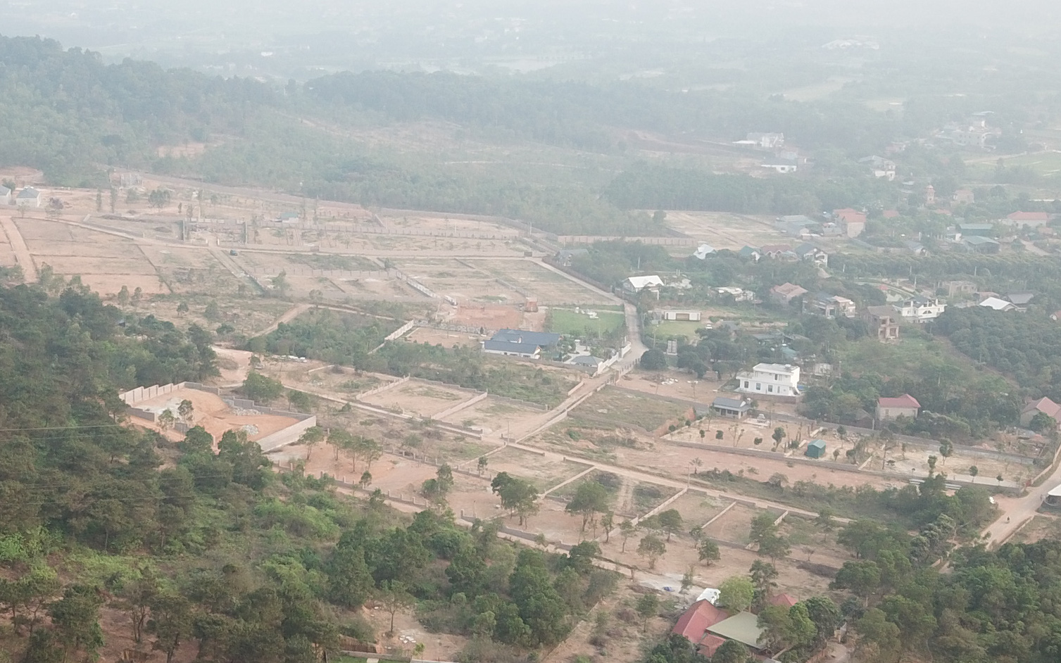 Giao dịch bất động sản bằng giấy viết tay, người mua có thể &quot;mất cả chì lẫn chài&quot;