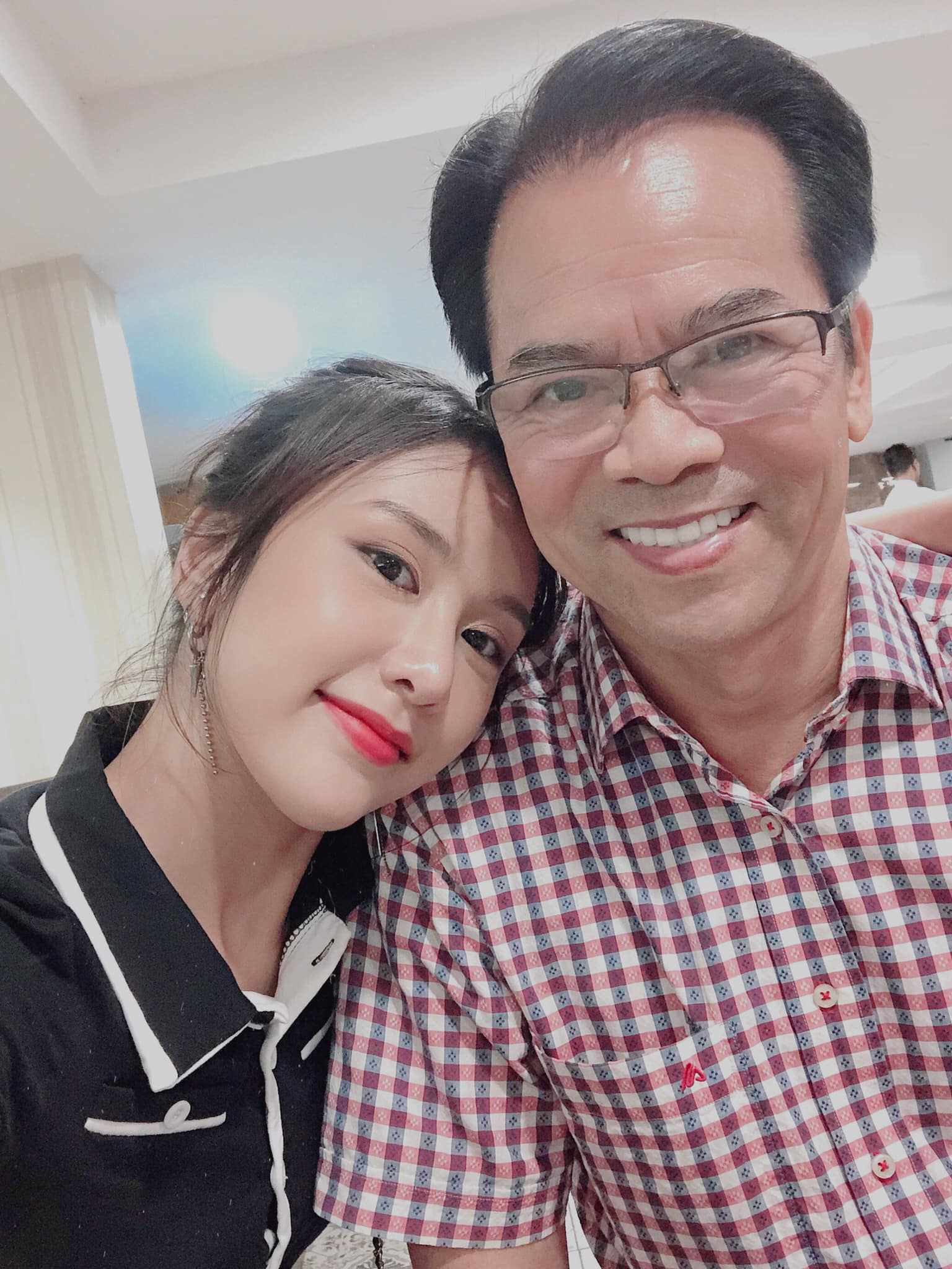 Nhan sắc xinh đẹp, lôi cuốn của con gái NSND Trần Nhượng khi lọt Top 10 xuất sắc tại Hoa hậu Du lịch - Ảnh 6.
