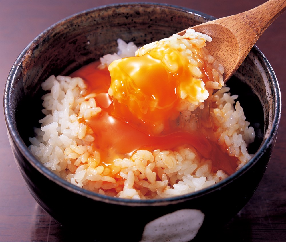 Người Nhật thích ăn trứng gà sống với cơm nóng - Ảnh 2.
