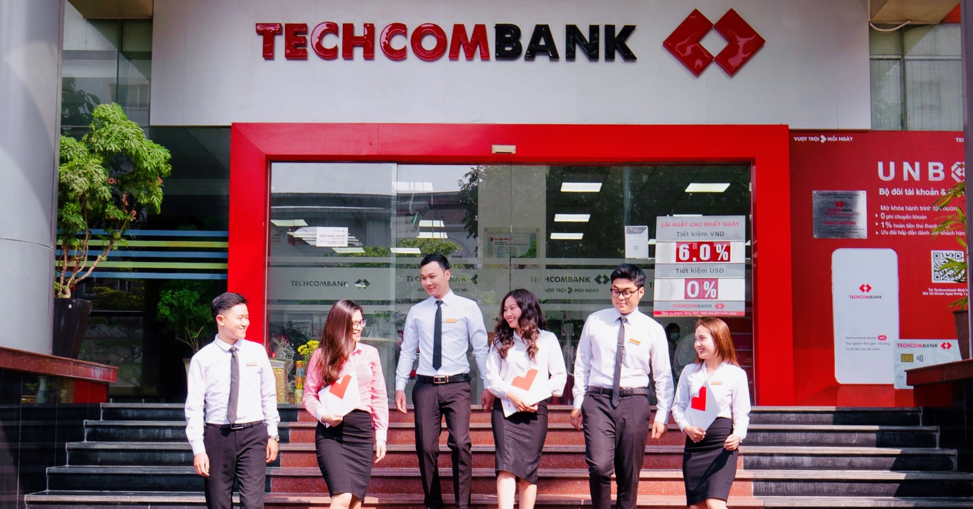 Techcombank pre-tax profit of 6,800 billion in the first quarter of 2022, deposits reached 330,000 billion