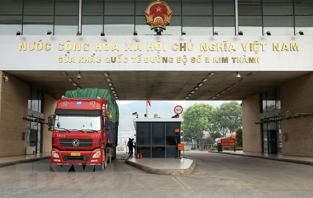 Cửa khẩu Lào Cai từng bước phục hồi hoạt động xuất nhập khẩu  - Ảnh 1.