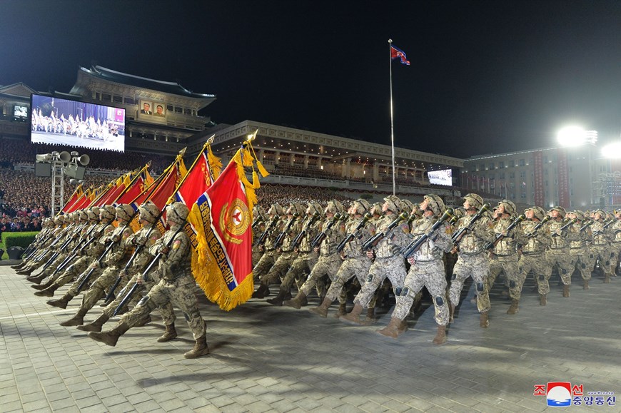 Hình ảnh lễ duyệt binh của Triều Tiên ở Quảng trường Kim Nhật Thành  - Ảnh 3.