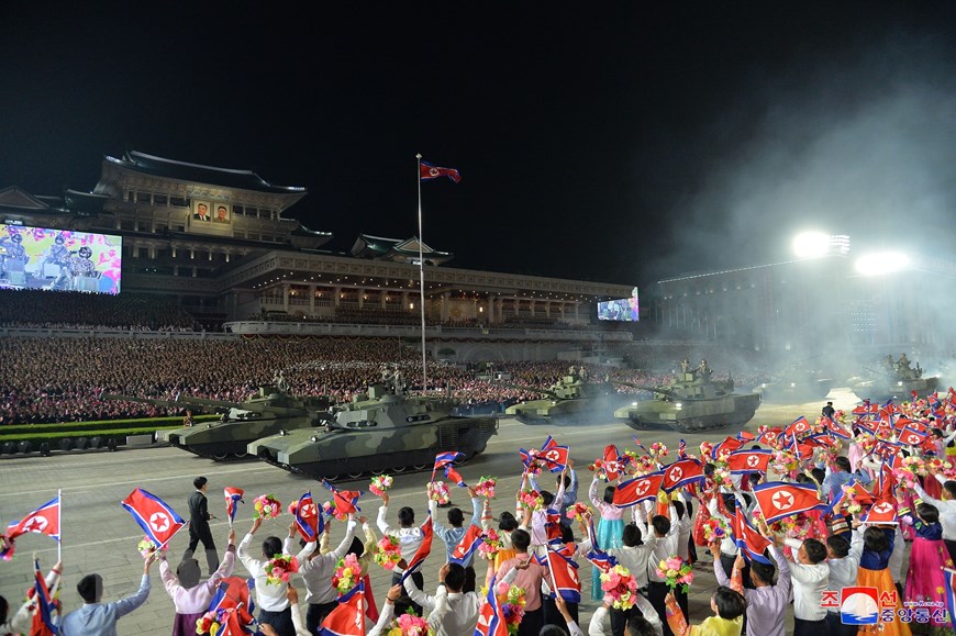 Hình ảnh lễ duyệt binh của Triều Tiên ở Quảng trường Kim Nhật Thành  - Ảnh 5.