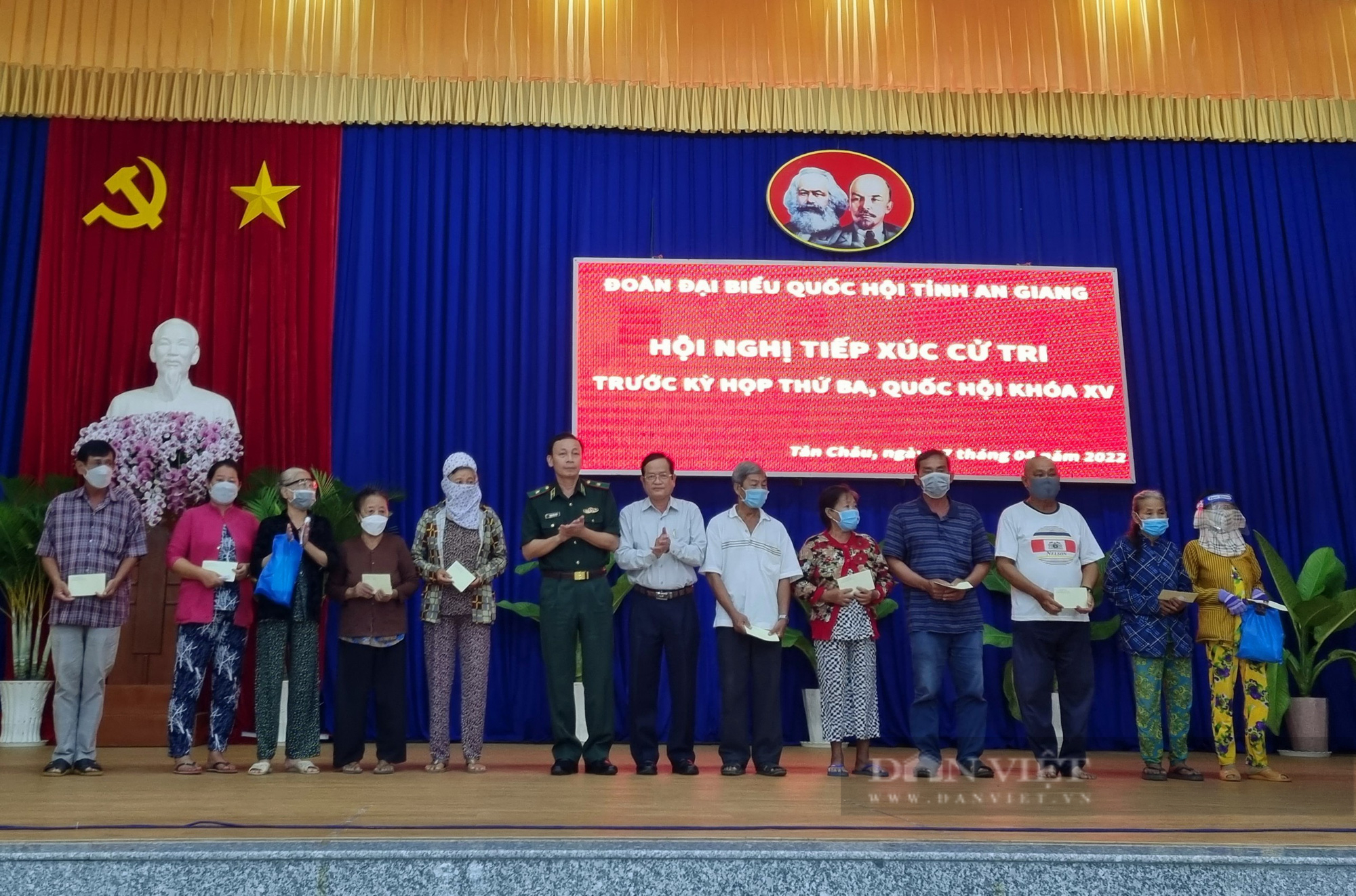 Đoàn đại biểu Quốc hội tỉnh An Giang: Sẽ kiến nghị ý kiến của cử tri lên Thủ tướng Chính phủ - Ảnh 10.