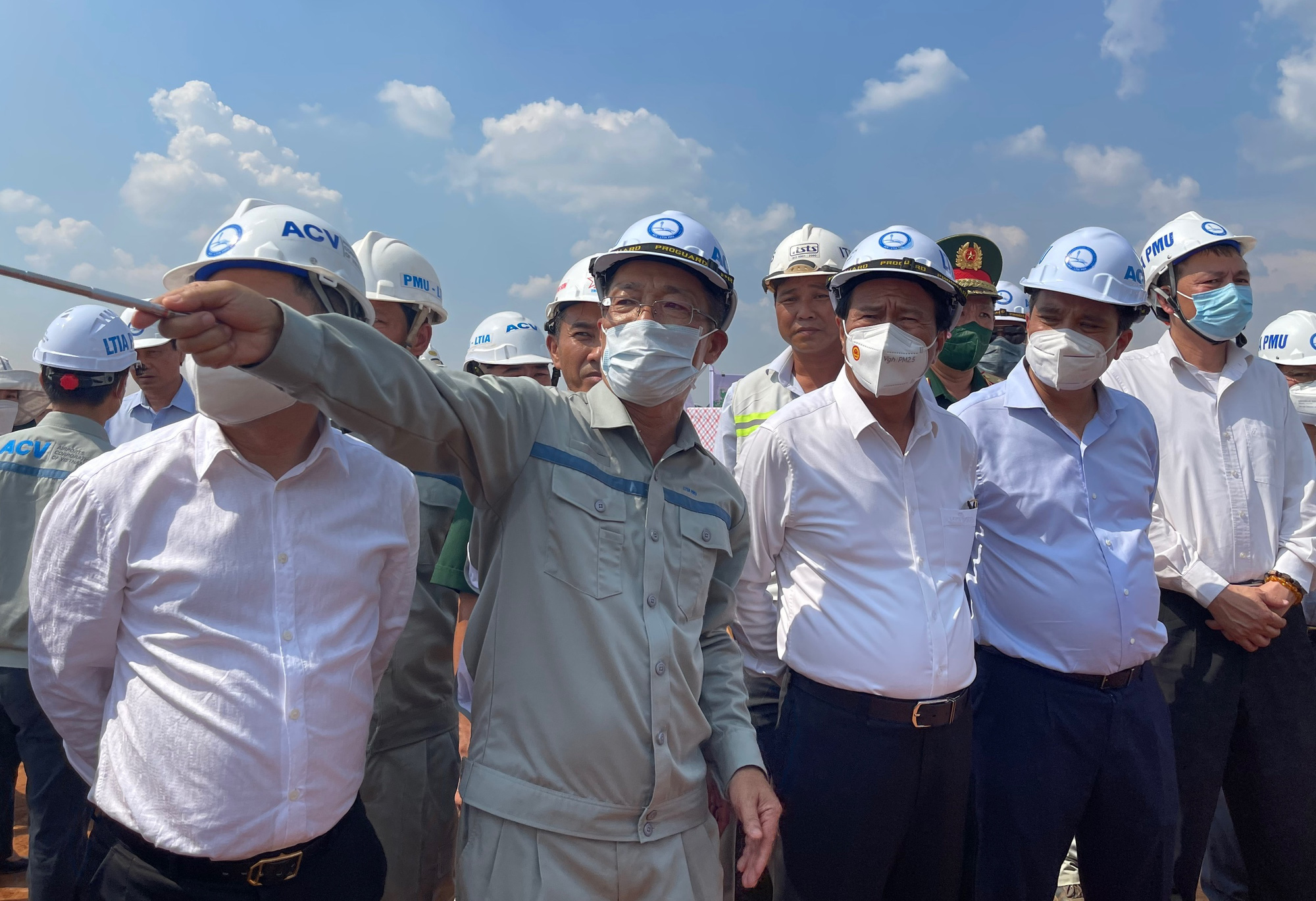 Phó thủ tướng Lê Văn Thành: Các đơn vị làm việc trên đại công trường sân bay Long Thành phải giám sát chéo lẫn nhau - Ảnh 3.