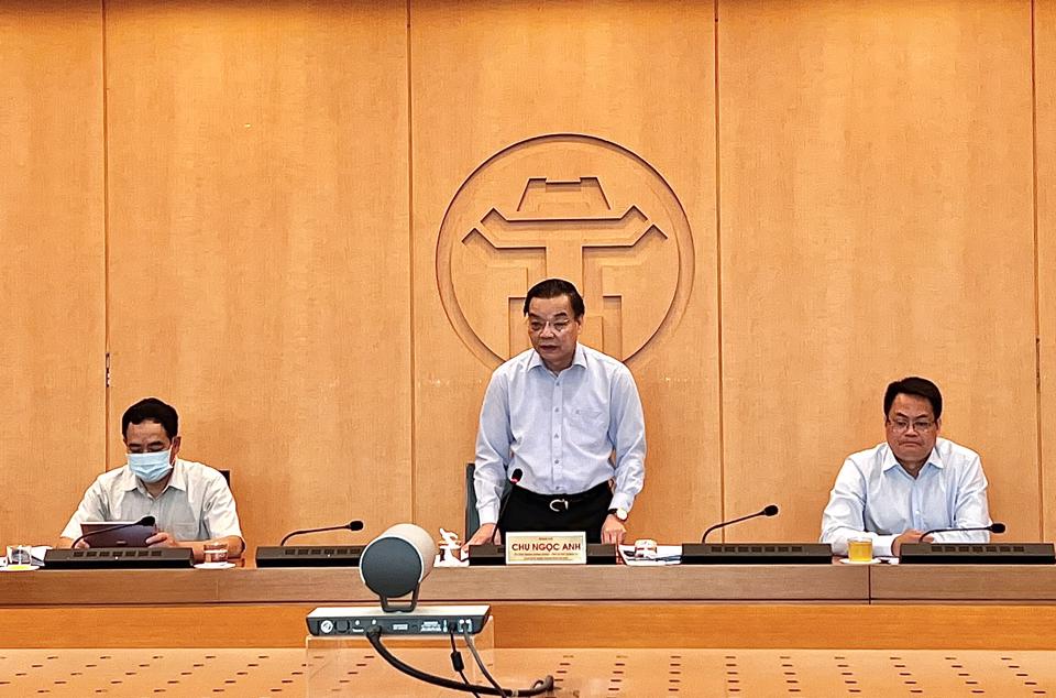 Chủ tịch Chu Ngọc Anh thông tin về việc triển khai dịch vụ công ở Hà Nội - Ảnh 2.