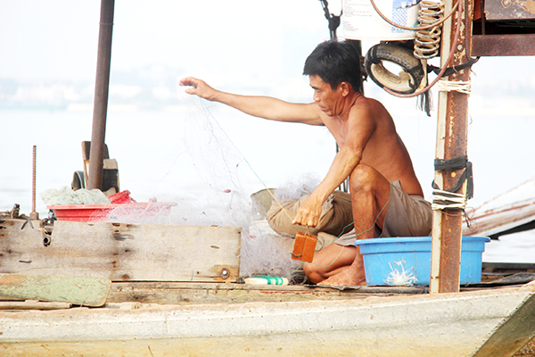 Xóm Câu giữa lòng thành phố Biên Hòa của Đồng Nai, cần thủ ngày càng &quot;sát cá&quot;, nhưng cá, tôm ngày càng ít đi - Ảnh 7.