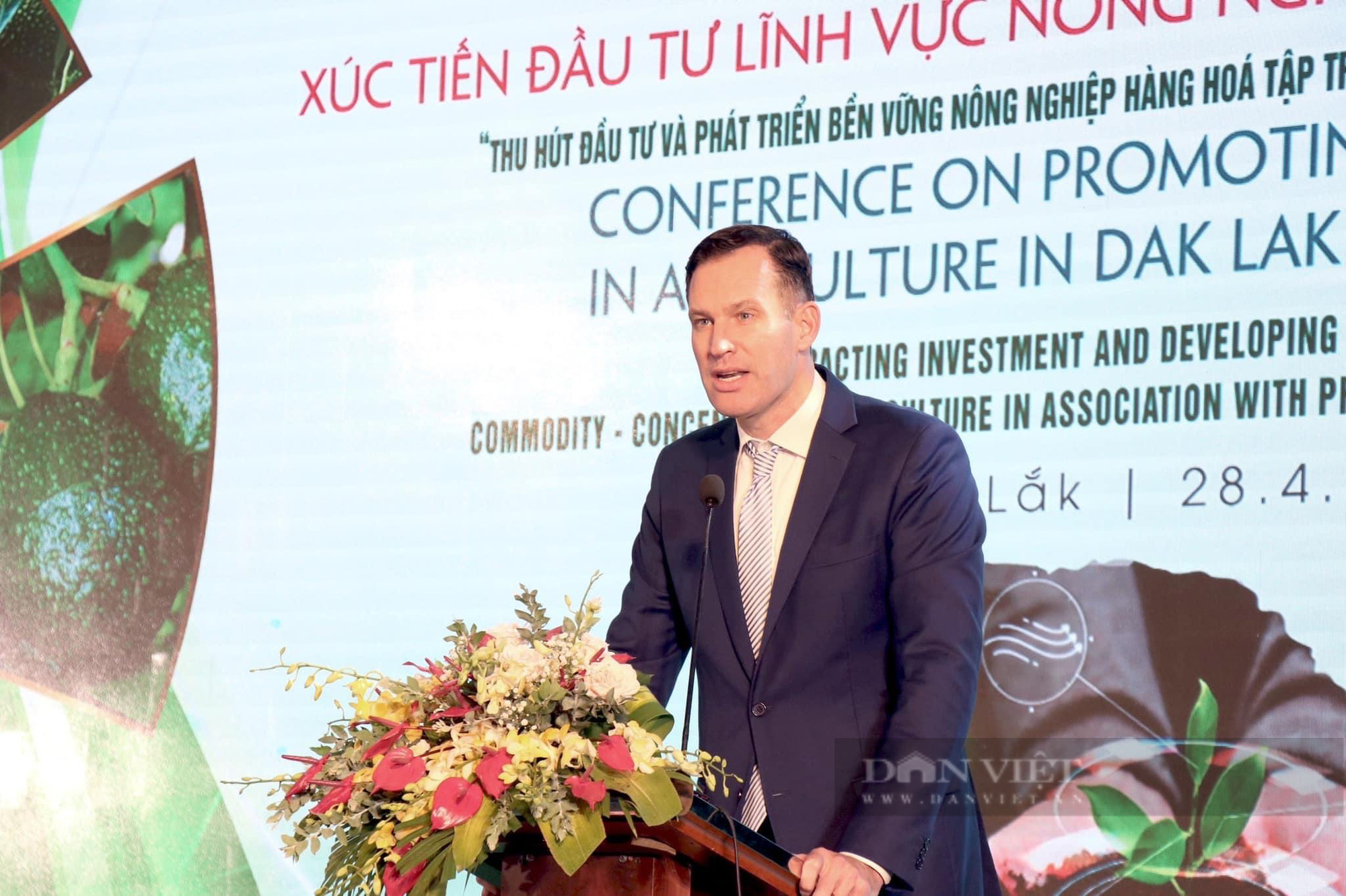 Trao Giấy chứng nhận đầu tư cho dự án Khu chăn nuôi công nghệ cao DHN Đắk Lắk  - Ảnh 4.