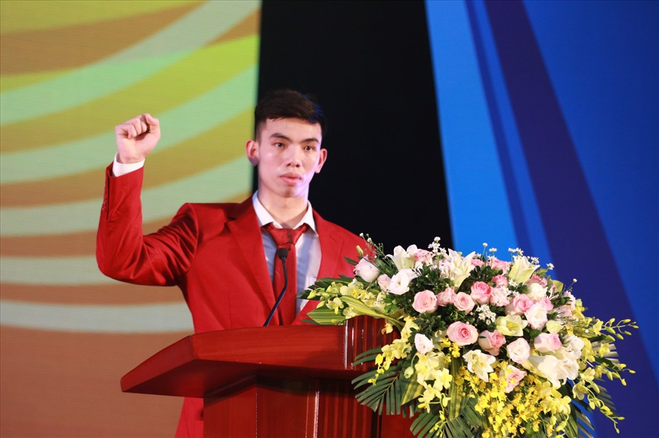 &quot;Kình ngư&quot; Nguyễn Huy Hoàng hứa mang vinh quang về cho Tổ quốc tại SEA Games 31 - Ảnh 4.