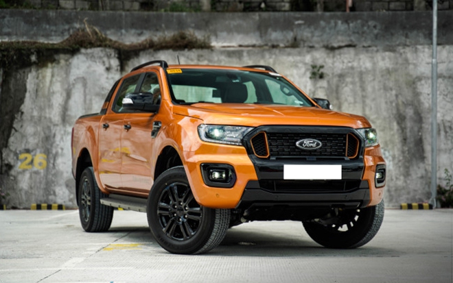 The best-selling Ford Ranger still has a new generation, Toyota Hilux has not yet been sold