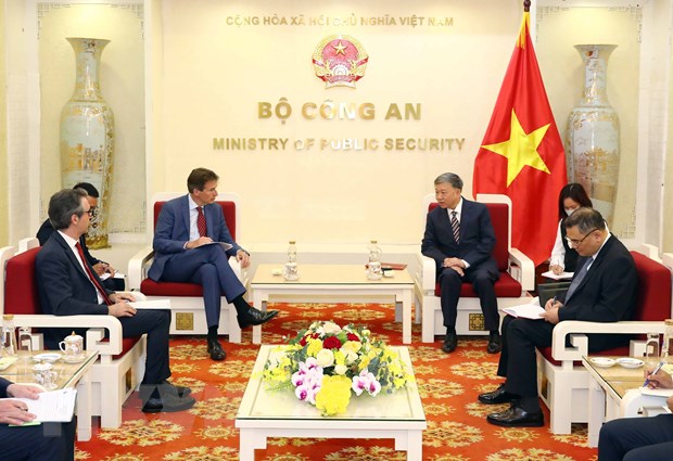 Bộ Công an Việt Nam và EU tăng cường hợp tác, đảm bảo an ninh mạng - Ảnh 1.