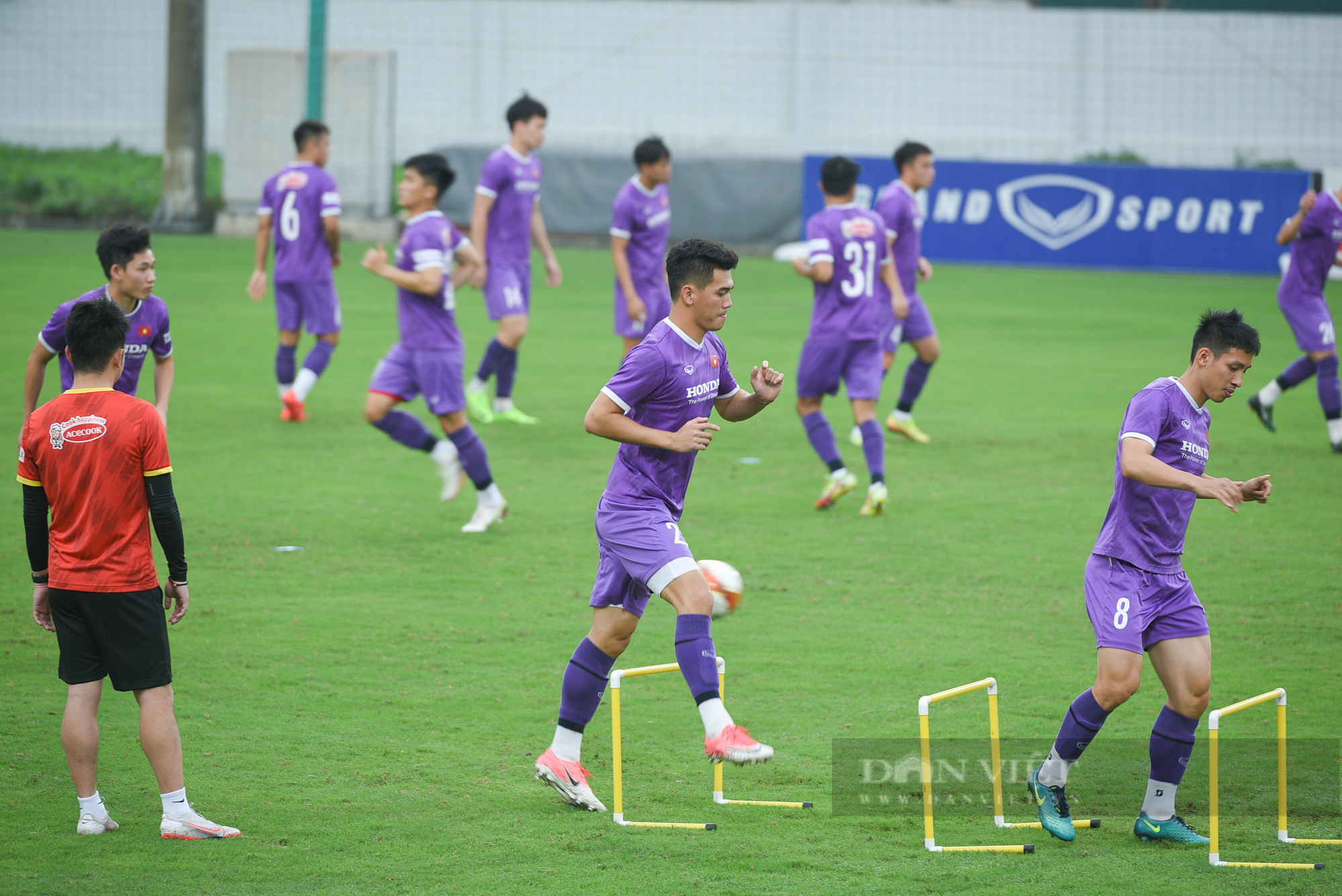 U23 Việt Nam tập trung cao độ cho SEA Games 31 - Ảnh 5.