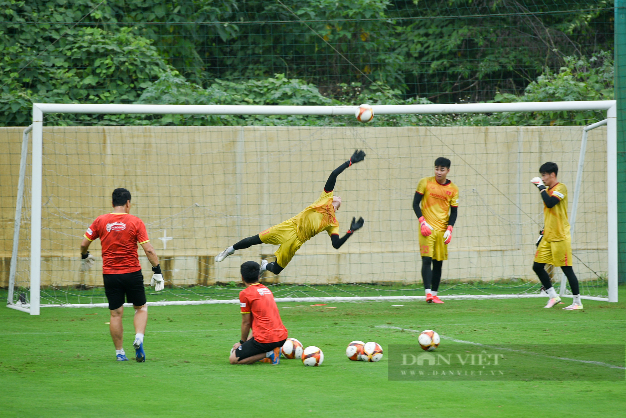 U23 Việt Nam tập trung cao độ cho SEA Games 31 - Ảnh 9.