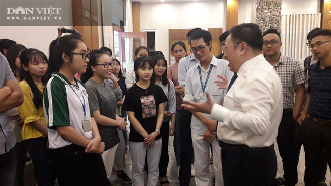 Giám đốc Sở Y tế Đồng Nai Phan Huy Anh Vũ: Từ người tâm huyết với ngành y tế đến vướng vòng lao lý - Ảnh 3.