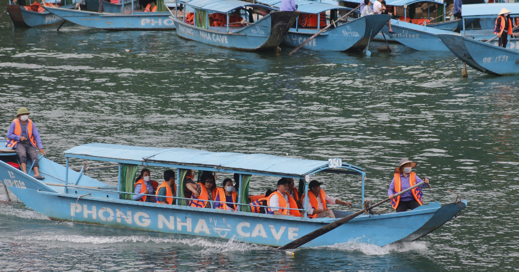 Tourists flock to Phong Nha