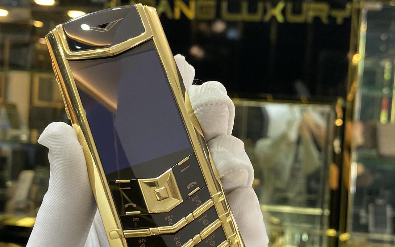 The ups and downs of the cult phone brand Vertu