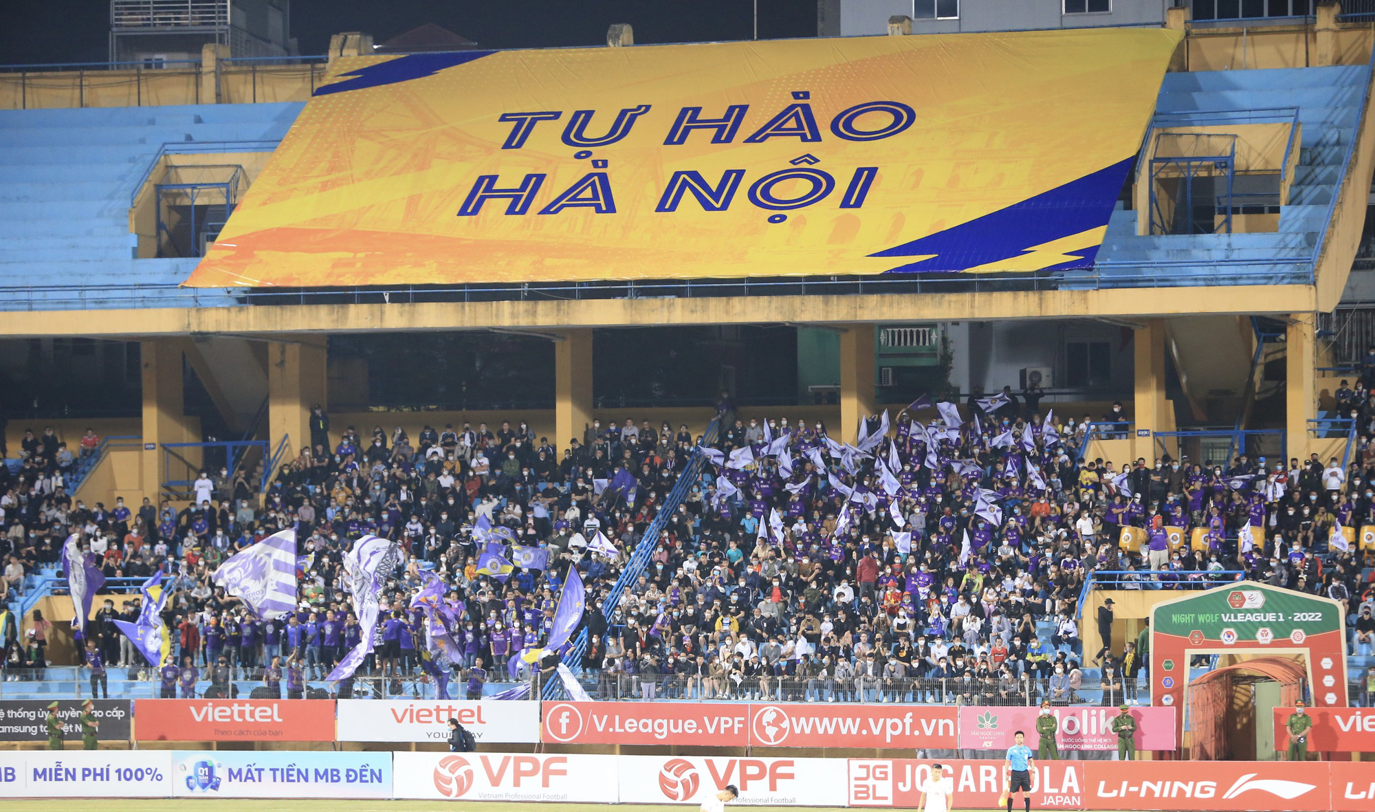 Quang Hải dốc bầu tâm sự sau khi cùng Hà Nội FC đá bại Viettel - Ảnh 4.
