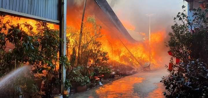 Hải Dương: Thông tin mới về vụ cháy lớn tại thị trấn Nam Sách - Ảnh 1.