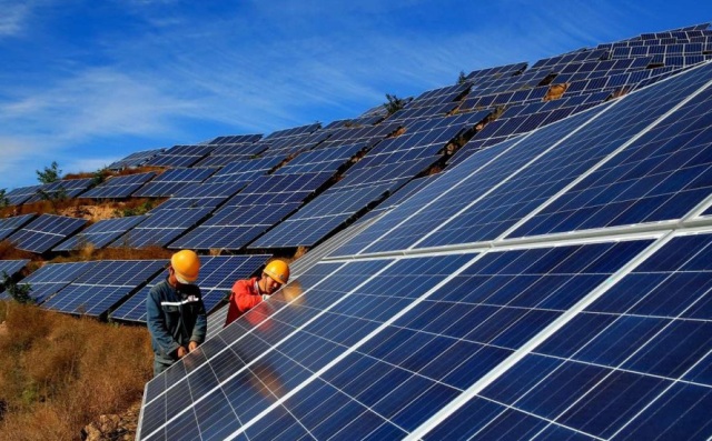 Hoa Kỳ khởi xướng điều tra pin năng lượng mặt trời nhập khẩu từ Việt Nam và 3 nước Đông Nam Á khác - Ảnh 1.