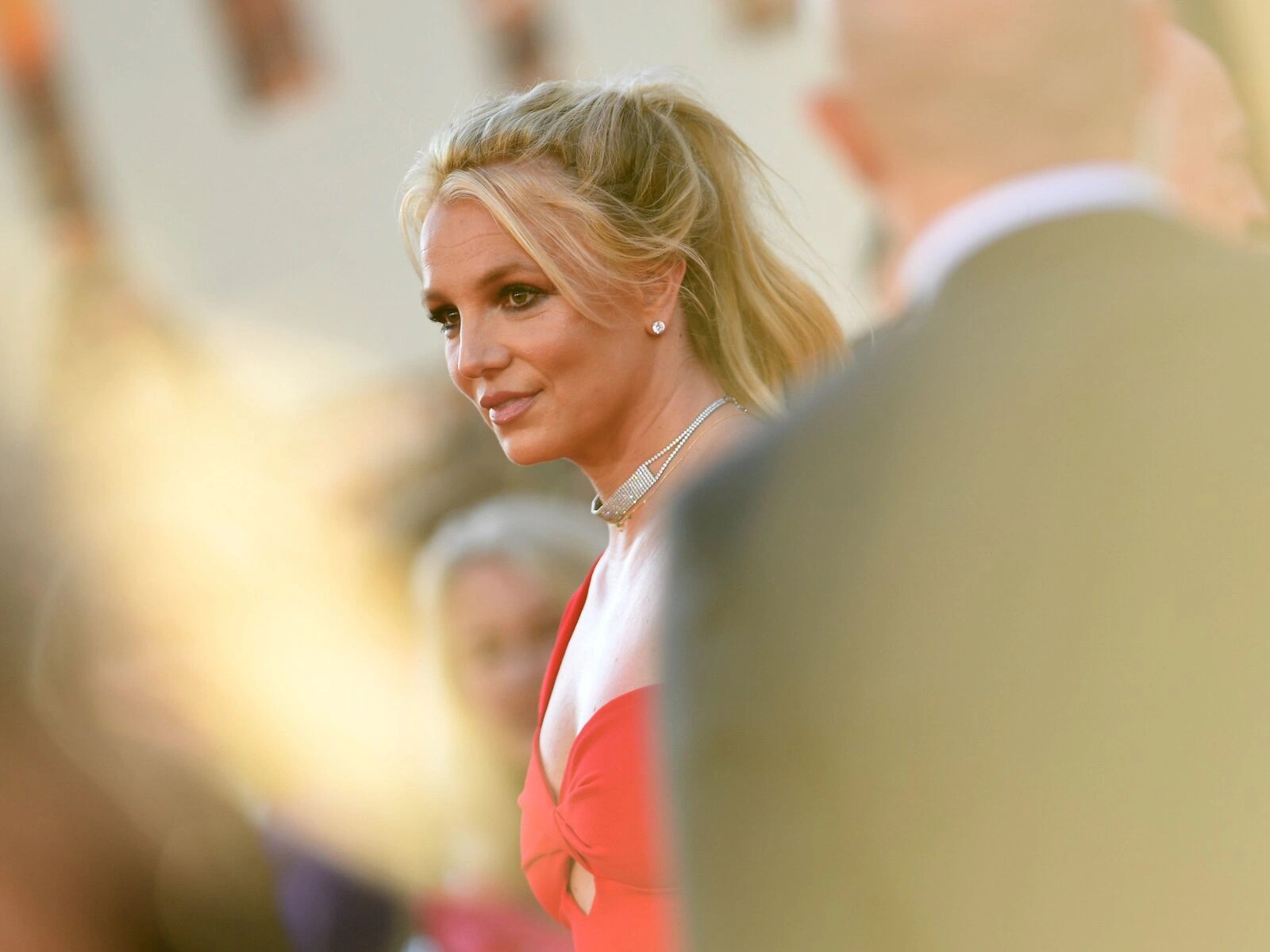 Britney Spears viết sách kể quá trình điều trị rối loạn tâm thần - Ảnh 1.