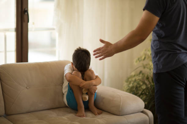 Ngăn ngừa trẻ em tự tử kỳ I: Đừng bỏ qua các hành vi bất thường của trẻ - Ảnh 4.