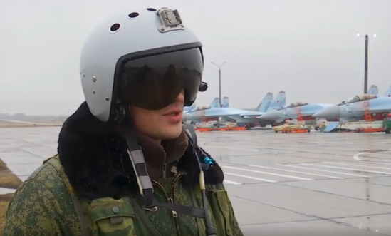 Phi công Nga kể chuyện né tên lửa, phản ứng gây ngỡ ngàng của không quân Ukraine - Ảnh 2.