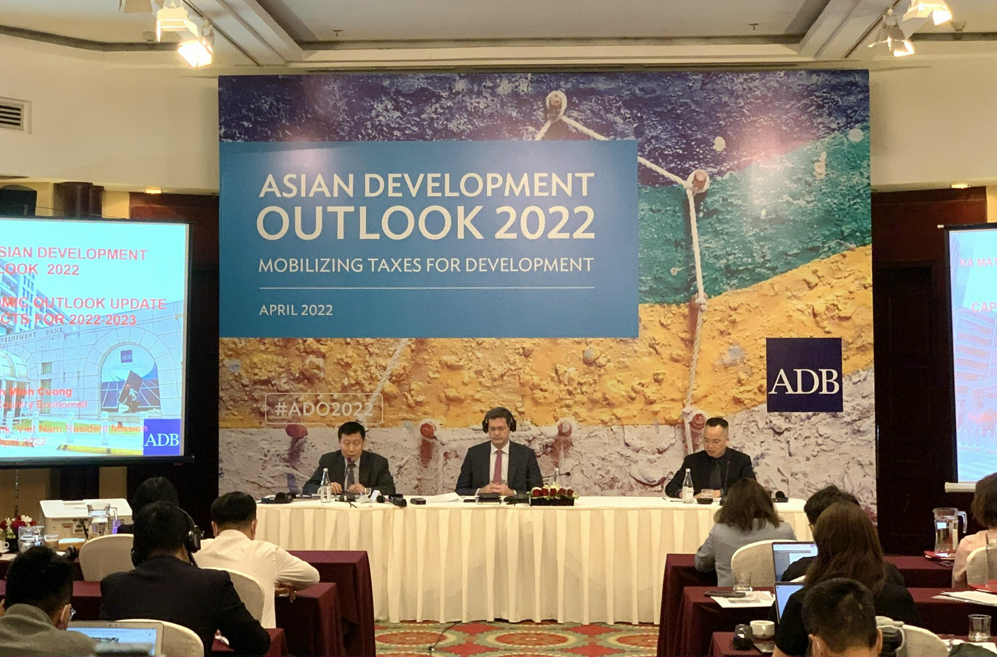 Điều gì khiến ADB dự báo kinh tế Việt Nam sẽ tăng trưởng 6,5% trong năm 2022? - Ảnh 1.