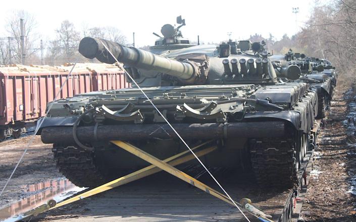 Quốc gia NATO đầu tiên đã gửi xe tăng huyền thoại đến Ukraine, điều gì sẽ xảy ra? - Ảnh 1.