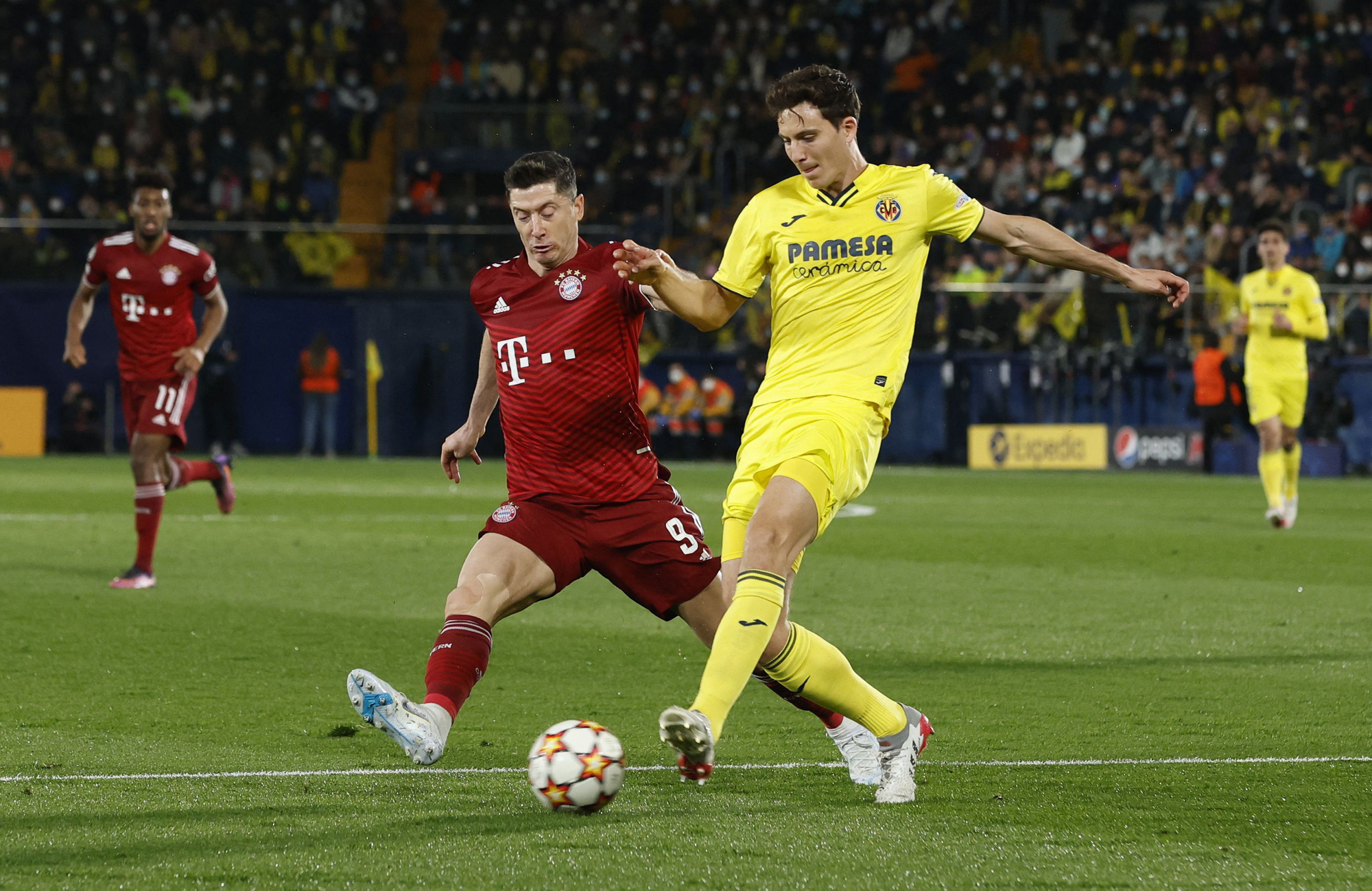 Lewandowski tịt ngòi, Bayern Munich gục ngã trước Villarreal - Ảnh 5.