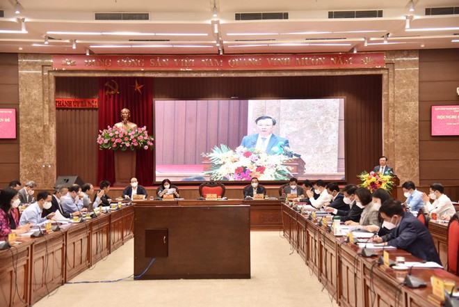 Chủ tịch Hà Nội: Sẽ công khai các dự án sử dụng đất chậm tiến độ để người dân giám sát - Ảnh 1.