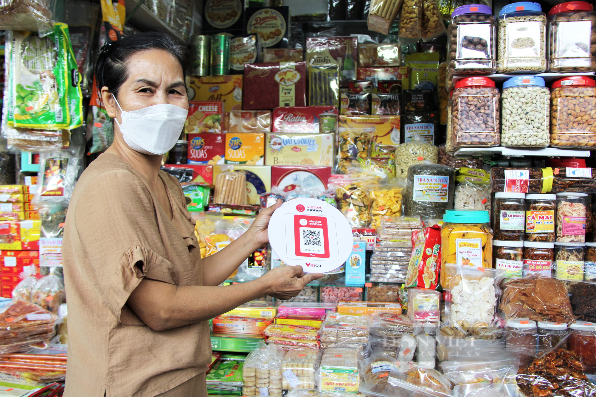 Đà Nẵng: Người dân đi chợ không cần dùng tiền mặt  - Ảnh 3.