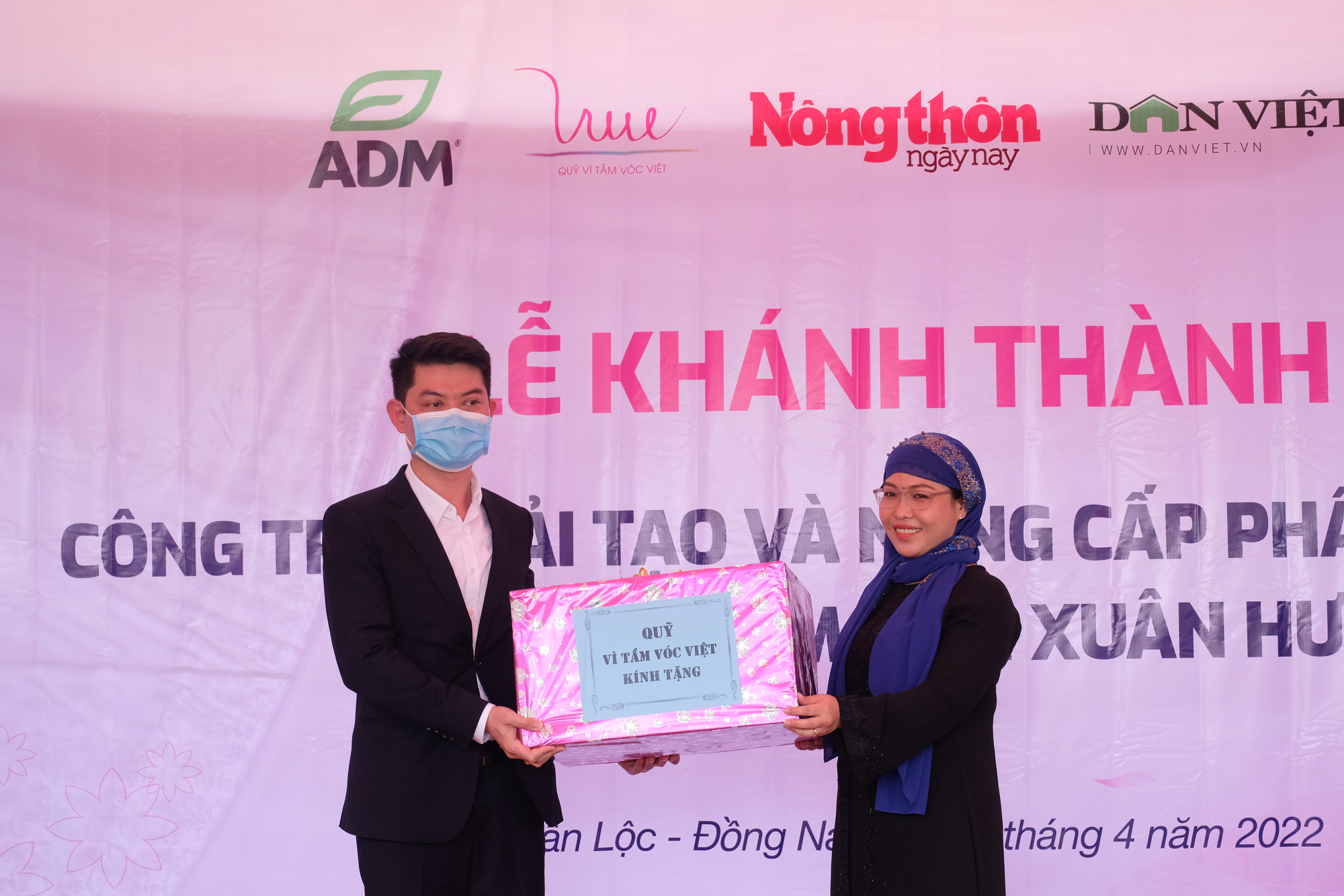 Báo NTNN/Điện tử Dân Việt cảm ơn các nhà tài trợ đồng hành chương trình &quot;Điểm trường mơ ước&quot; tại Đồng Nai - Ảnh 5.