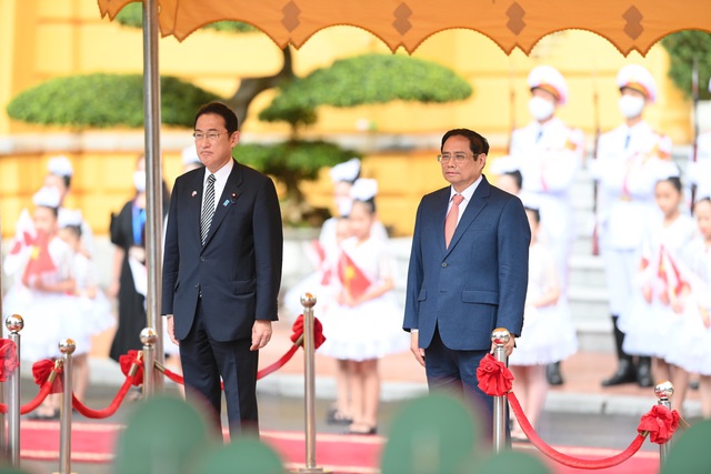 Thủ tướng Nhật thăm Việt Nam: Đạt tiến triển trong hợp tác phát triển hạ tầng chiến lược ở Việt Nam - Ảnh 2.