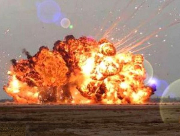 Russia's FOAB bomb: The most brutal destruction in history - Photo 1.