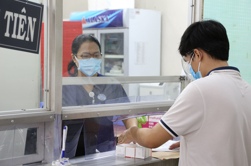 The Ministry of Health requires that there is no shortage of medicines for patients with health insurance - Photo 2.