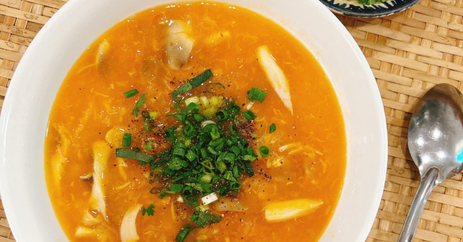 How to cook delicious, strange and delicious pumpkin and tapioca soup