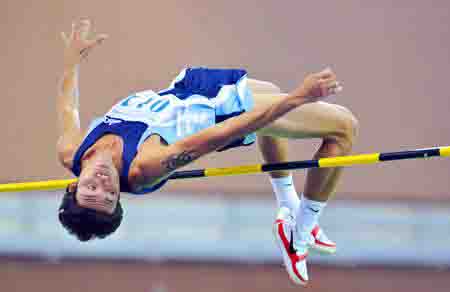 Nguyen Duy Bang is a record high jumper and historic SEA Games gold medal - Photo 1.