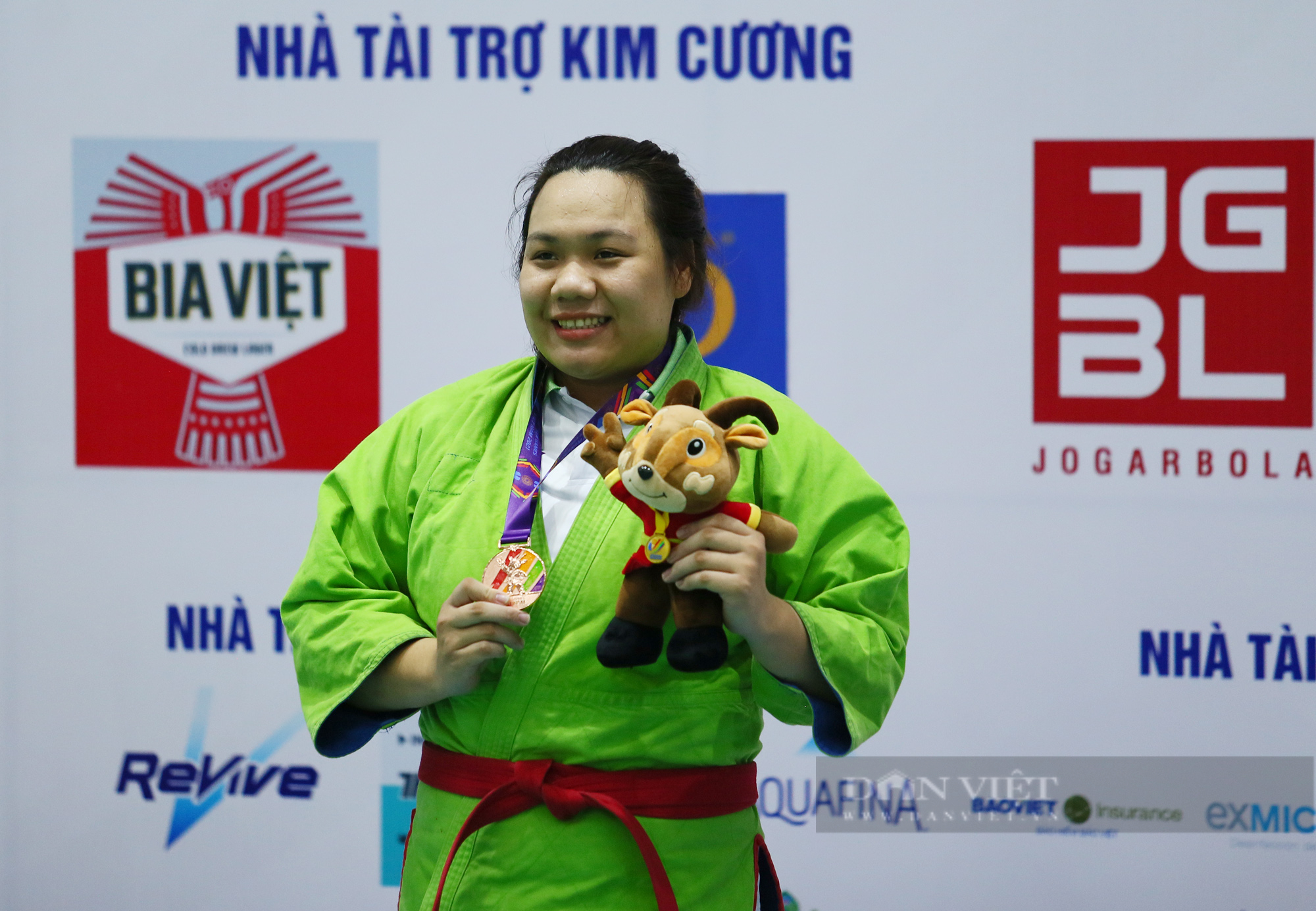 Đánh bại đồng đội, 2 võ sĩ Kurash Việt Nam giành thêm 2 huy chương vàng SEA Games 31 - Ảnh 3.