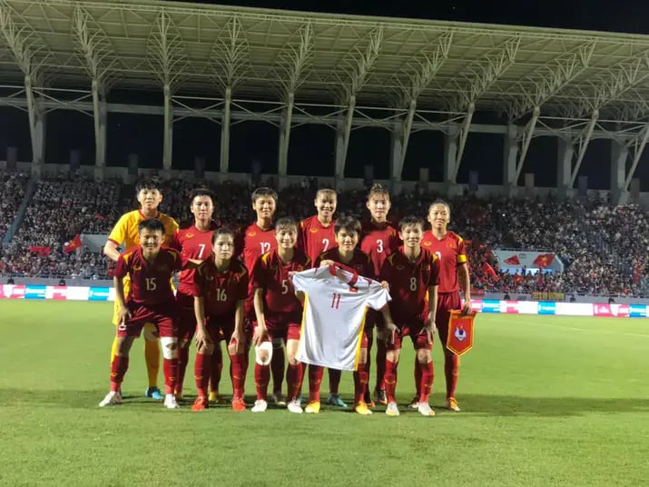 ĐT nữ Việt Nam đánh bại Philippines trong &quot;trận cầu World Cup&quot; ở SEA Games - Ảnh 5.