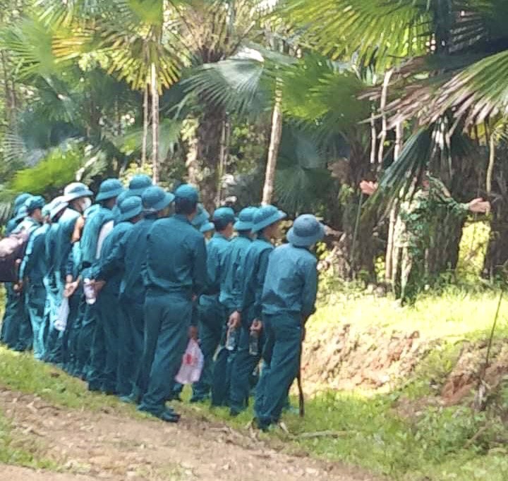 Huy động hàng trăm người tìm kiếm quân nhân mất liên lạc ở Quảng Bình - Ảnh 2.