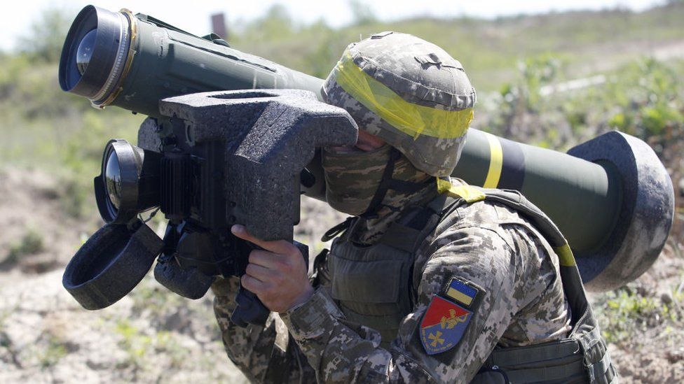 Mỹ thừa nhận bơm vũ khí cho Ukraine từ trước khi bắt đầu chiến sự - Ảnh 1.