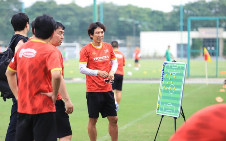 The replacement of coach Park Hang-seo “purifies” Vietnam U23 B: Who is it for?