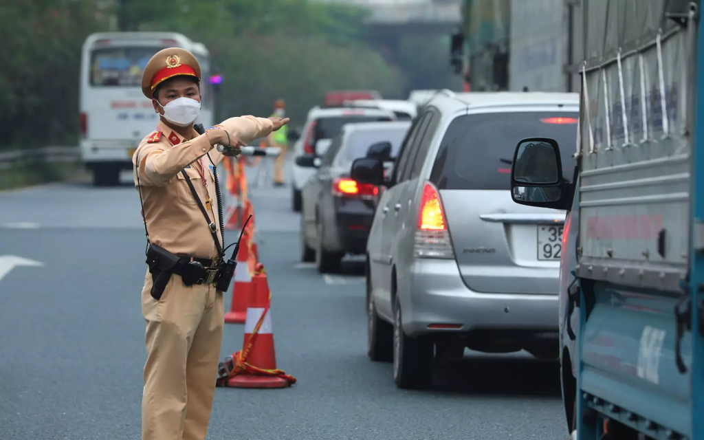 Detailed video of traffic flow for SEA Games 31 in Hanoi