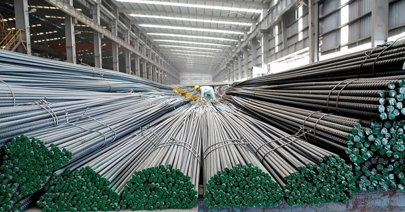 World steel plunges, domestic steel prices also fall