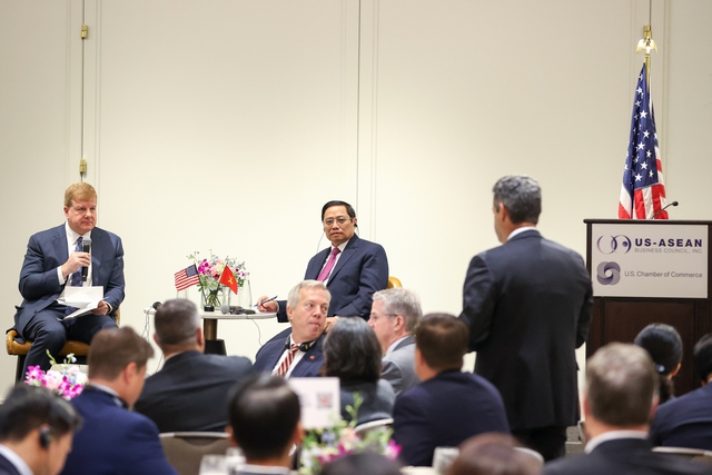 Thủ tướng gặp doanh nghiệp Hoa Kỳ: Quan hệ hai nước giống món ăn Việt Nam, chua cay mặn ngọt rất hấp dẫn - Ảnh 2.