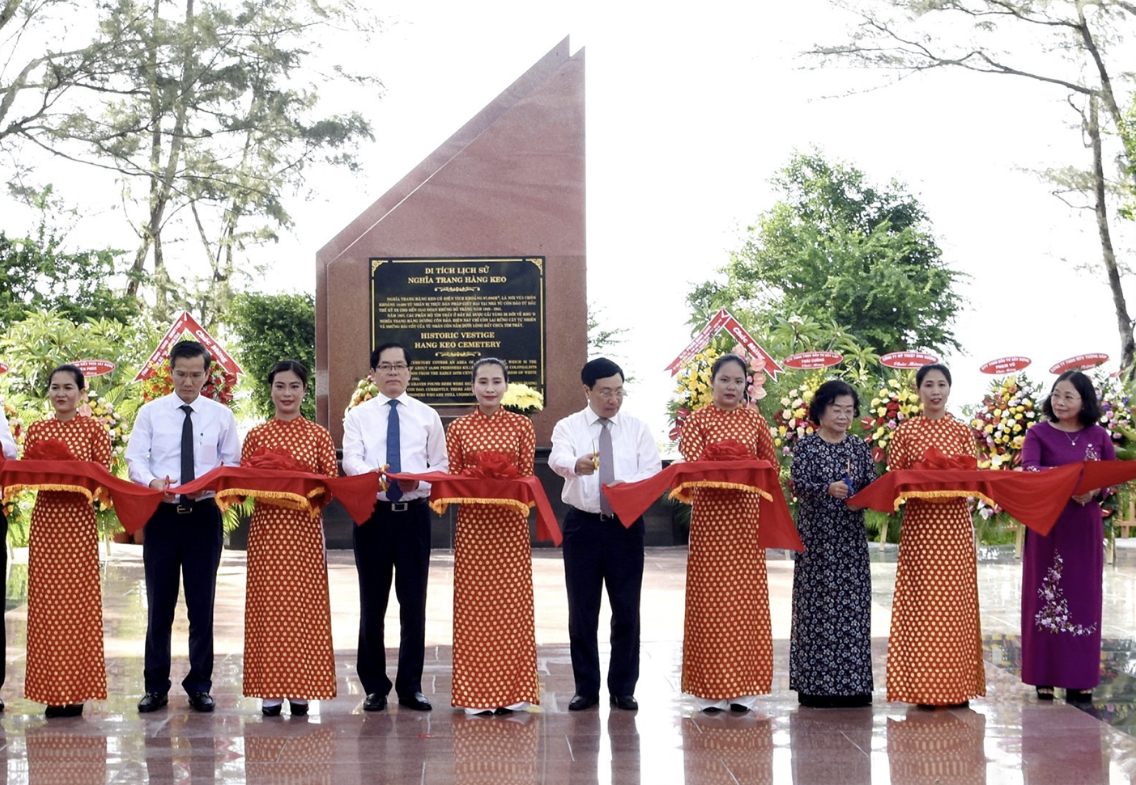 Hoàn thành chỉnh trang nghĩa trang Hàng Keo, Côn Đảo - Ảnh 1.