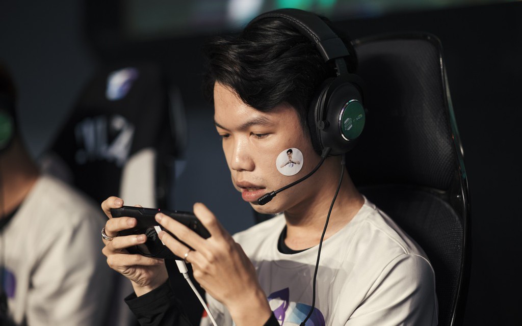 Revealed smartphones for eSports competition at SEA Games 31