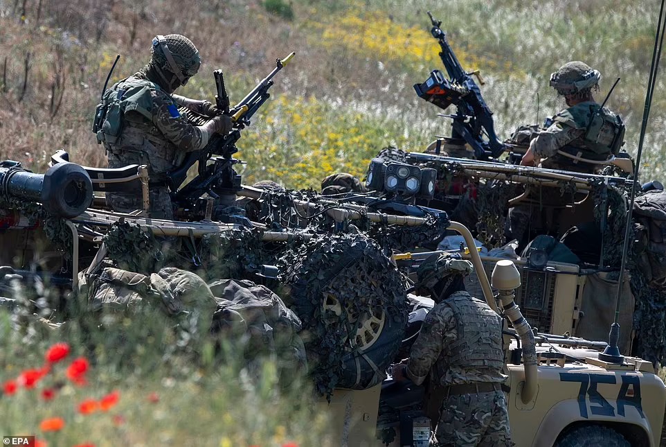 NATO điều động hàng nghìn binh sĩ của 19 quốc gia rầm rộ tập trận khoe 'cơ bắp' nắn gân Nga - Ảnh 10.