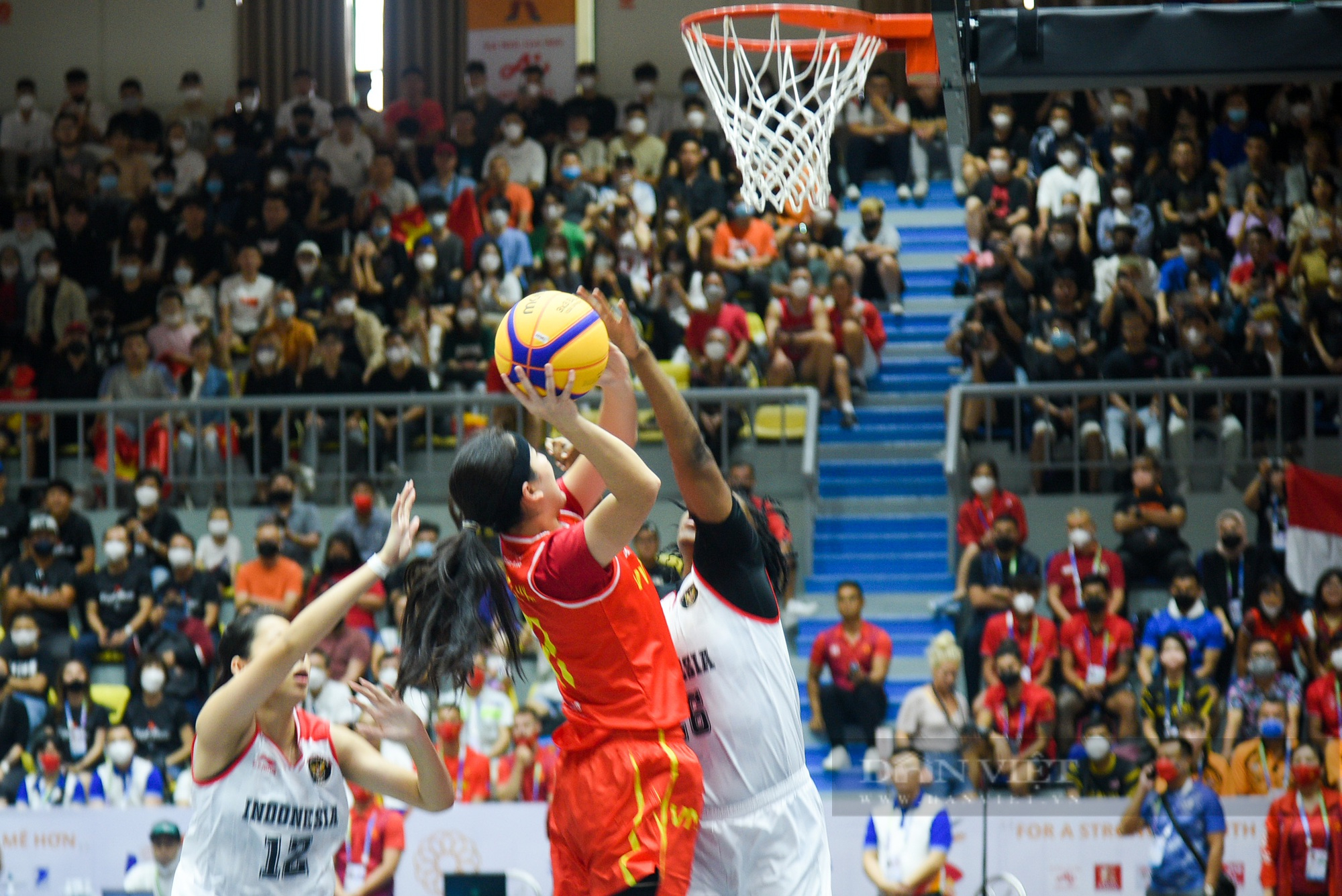 Đội tuyển nam Việt Nam giành chiến thắng trong trận đầu khởi tranh môn bóng rổ - Ảnh 9.